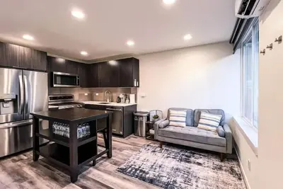 Image de Modern Park View Townhouse in West Seattle