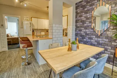Image de Pass the Keys | Large Family House near Lincoln