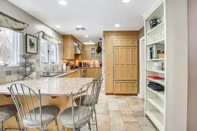 Image de Spacious Mount Kisco Home < 1 Mi to Downtown!
