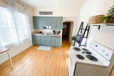 Image de Ridge Street Cottage for Traveling Professionals 1