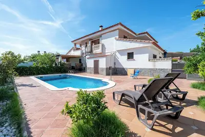 Image de Maison de vacances 'La Plana' avec piscine privée, Wi-Fi et climatisation