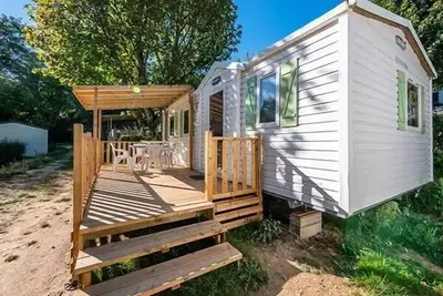 Image de Mobil-home | Classic | 3 Ch. | 6 pers. | Terrasse surélevée