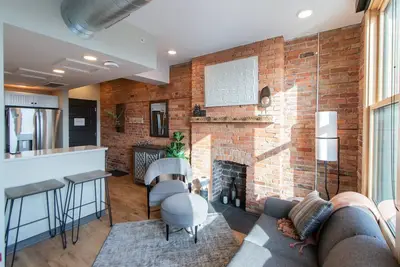 Image de Luxury Residential Suite Duluth Press 201