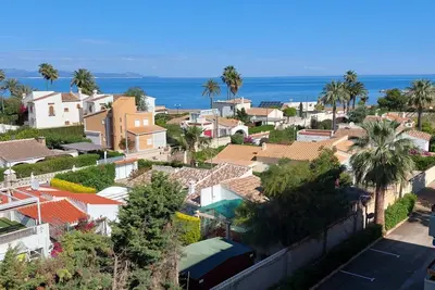 Image de Apartamento Los Naranjos, en la playa Molins de Denia