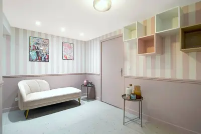 Image de 3 Cozy apartments near Galeries Lafayette-12Pers