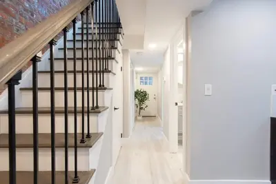 Image de Sojourn Historic James St Commons