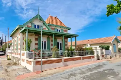 Image de Villa Soulac Sur Mer. 4 Chambres à 30m de la Plage. Centre Ville 5min à Pied