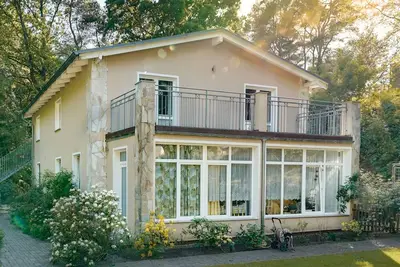 Image de Luxuriöse Wohnung mit Privater Sauna am Wald in Heringsdorf