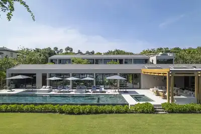 Image de Beachfront Villa w/Sports Simulator, Game Room & Private Bowling I Movie Theater & Sauna