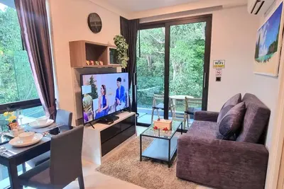 Image de A504-penthouse vue sur la forêt 1br1bathnice baignoire