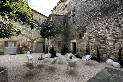 Image de New! Historic Chateau near Uzès, 3 apartments, courtyard garden, and a pool