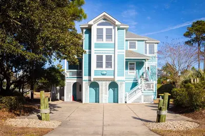 Image de Coastal Charm with Pool, Hot Tub & Resort Perks!