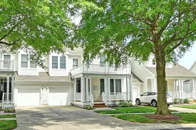 Image de Enjoy this 3 bedroom Townhome in the Bear Trap Dunes Community! Wifi, Shuttle to the Beach, Fitness center, Community Pool!