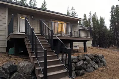 Image de Wild Woods - Cascades Riverside Retreat