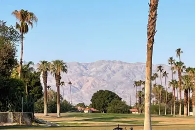 Image de 2 Bedroom 2 Bath condo on golf course in Indio.