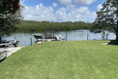 Image de Kennedy house is new build on the tweed river. 5mins to beach. 7mins to airport