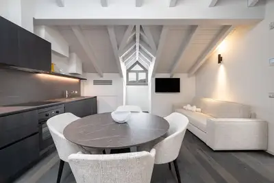 Image de [Dome view 10] Modern design & central location