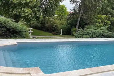 Image de Gîte Climatisé, Parc 9000m², Piscine. A 900m de : la Plage et la base nautique