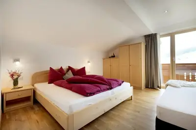 Image de Appartement 'Ausserglieshof Wohnung Upi' avec vue sur la montagne, jardin partagé et Wi-Fi