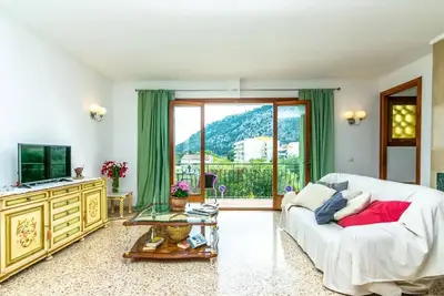 Image de Maison de vacances 'Puig' avec vue sur les montagnes, Wi-Fi et climatisation