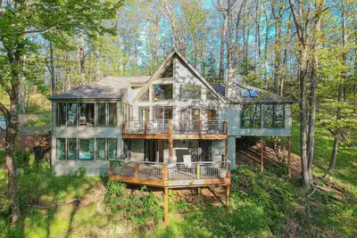 Image de Little Bear: 4br/ 4ba, mountain & valley view. Pet friendly!