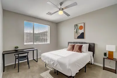 Paradise Cozysuites Under the Palms w\/jacuzzi 20