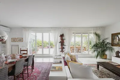 Image de Easylife - 230sqm attic with terrace Bocconi area