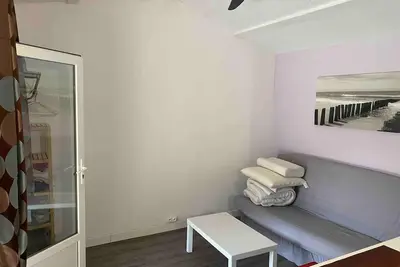 Image de 4 Bedroom Private vacation home in Laudun-l'Ardoise