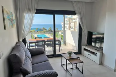 The Paradise Apartment. ¡Incredible luxury front line beach apartment!
