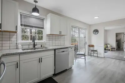 Image de Spacious Family Oasis with Hot Tub, PingPong, Air Hockey & More - Ideal Getaway!