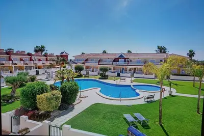 Image de Family holidayhome for 6 persons with poolview near the citycentre of Quesada