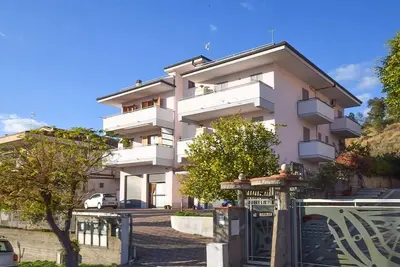 Bel appartement à Badolato Marina
