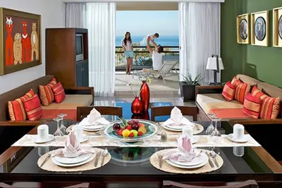 Image de The Beachfront Two Bedroom Cabo Suite