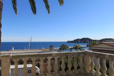 Image de Villa L'Oasis - Une maison de village avec Jardin