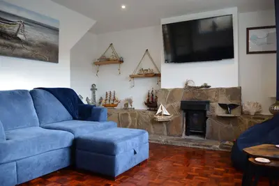 Image de Kalypso House is only yards away from the Sand Dunes of Camber! 🏡🏖️