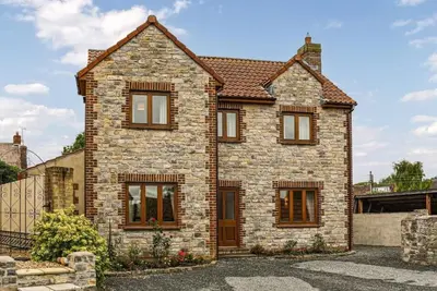 Image de Swift Cottage, dog friendly, walk onto the Somerset Levels and find Rspb \nsites
