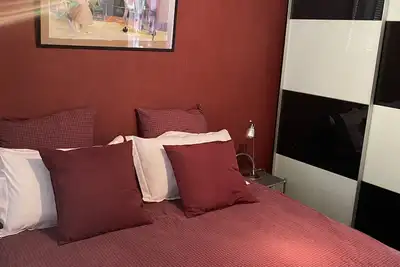 Image de studio dans maison de ville très calme