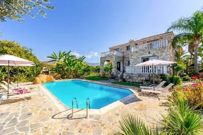 Image de Villa Antonis - Trois Chambres Villa, Couchages 6