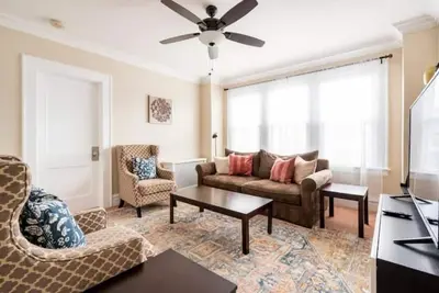 Image de Large 3 Bdr 10 mins to Ewr Airport Bus to Nyc