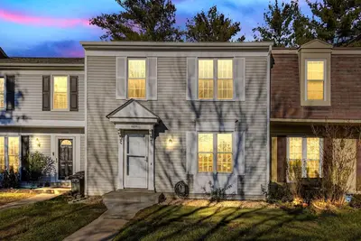 Image de Charming Townhouse in Germantown, Md - Sleeps 10