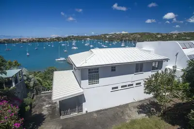 Image de Cozy 3-Bedroom Home With Amazing Sea View & Breath-Taking Sunsets
