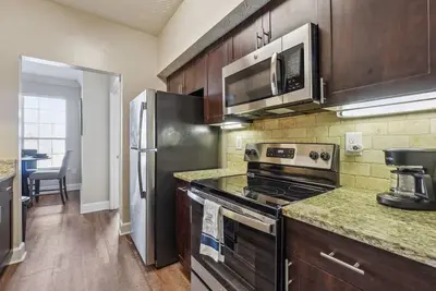 Image de Gorgeous 2 bed 2 Bath!