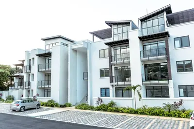 Image de Azure Luxury Apartment