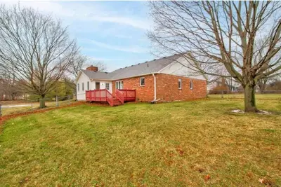 Image de 30 acre park in your back yard!