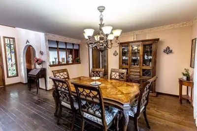Image de Tranquil Retreat with Game Room & Stunning Views.