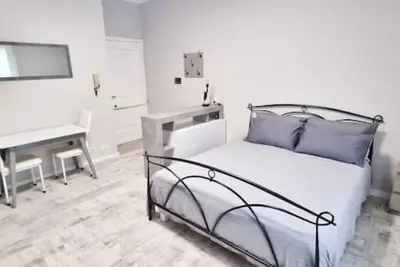 Image de Apartment near subway, hospitals, offices
