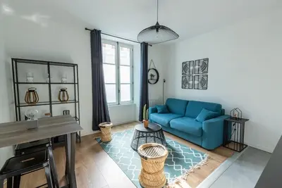 Image de Suite Basquiat - 2 personnesA 2 minutes à pieds de l'avenue de Champagne!