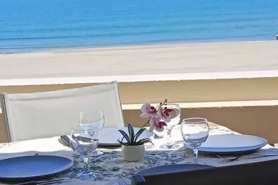 Image de Superbe T2 moderne, climatisé face mer, piscine parking et wifi 4copa6