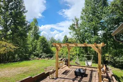 Image de Cozy and Private Gem Cabin in the Smoky Mtns of Nc, dog friendly, great views!