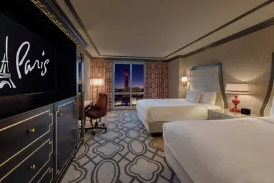 Image de Two Queen Room at a 4⭐️ Hotel